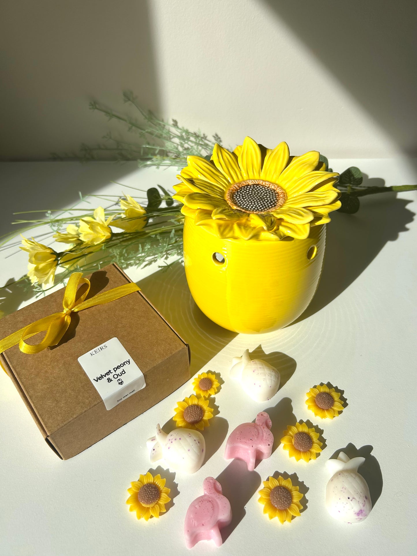 Sunflower wax burner
