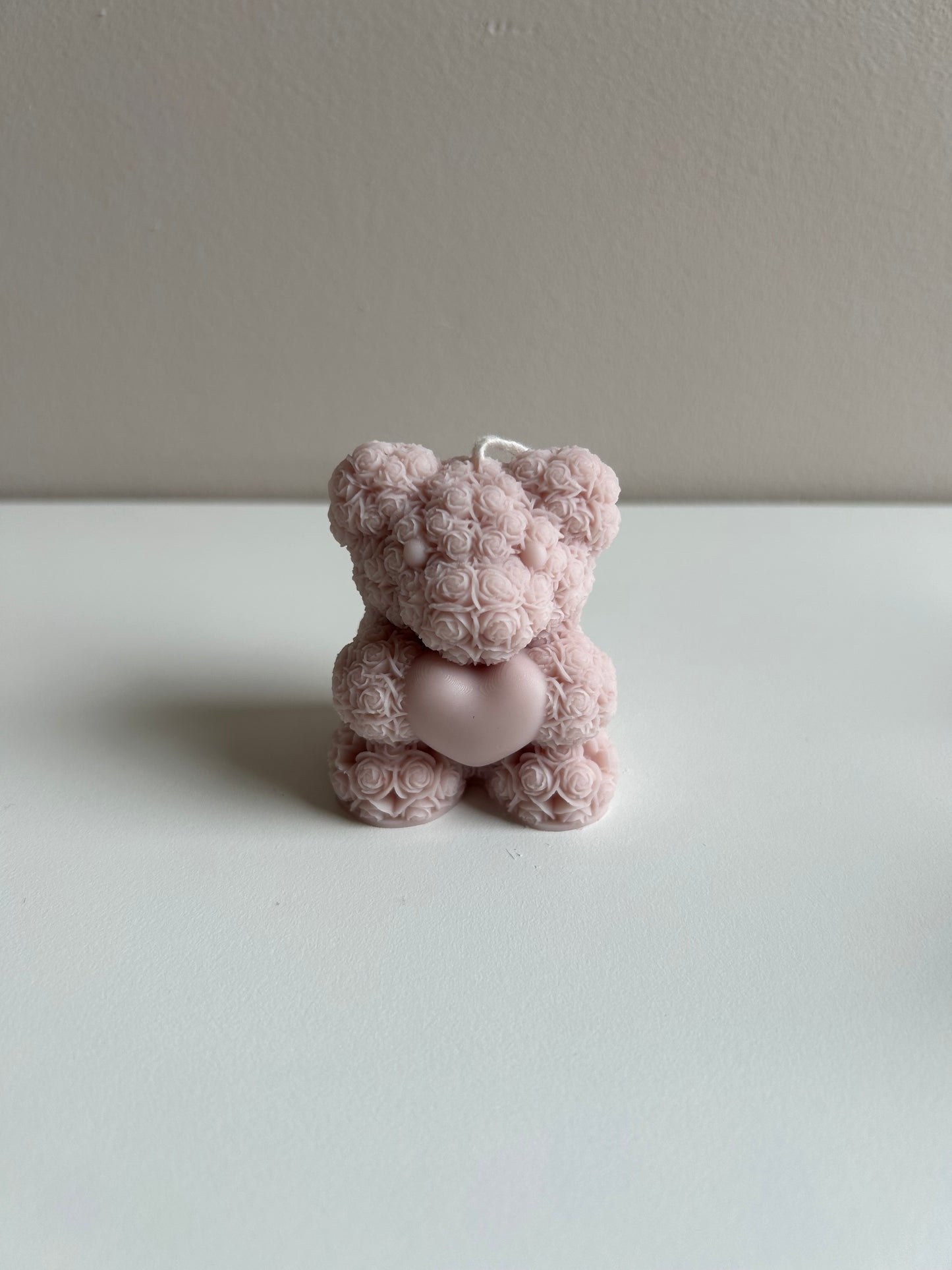 Beer kaars met hartje - Rose teddy candle with heart