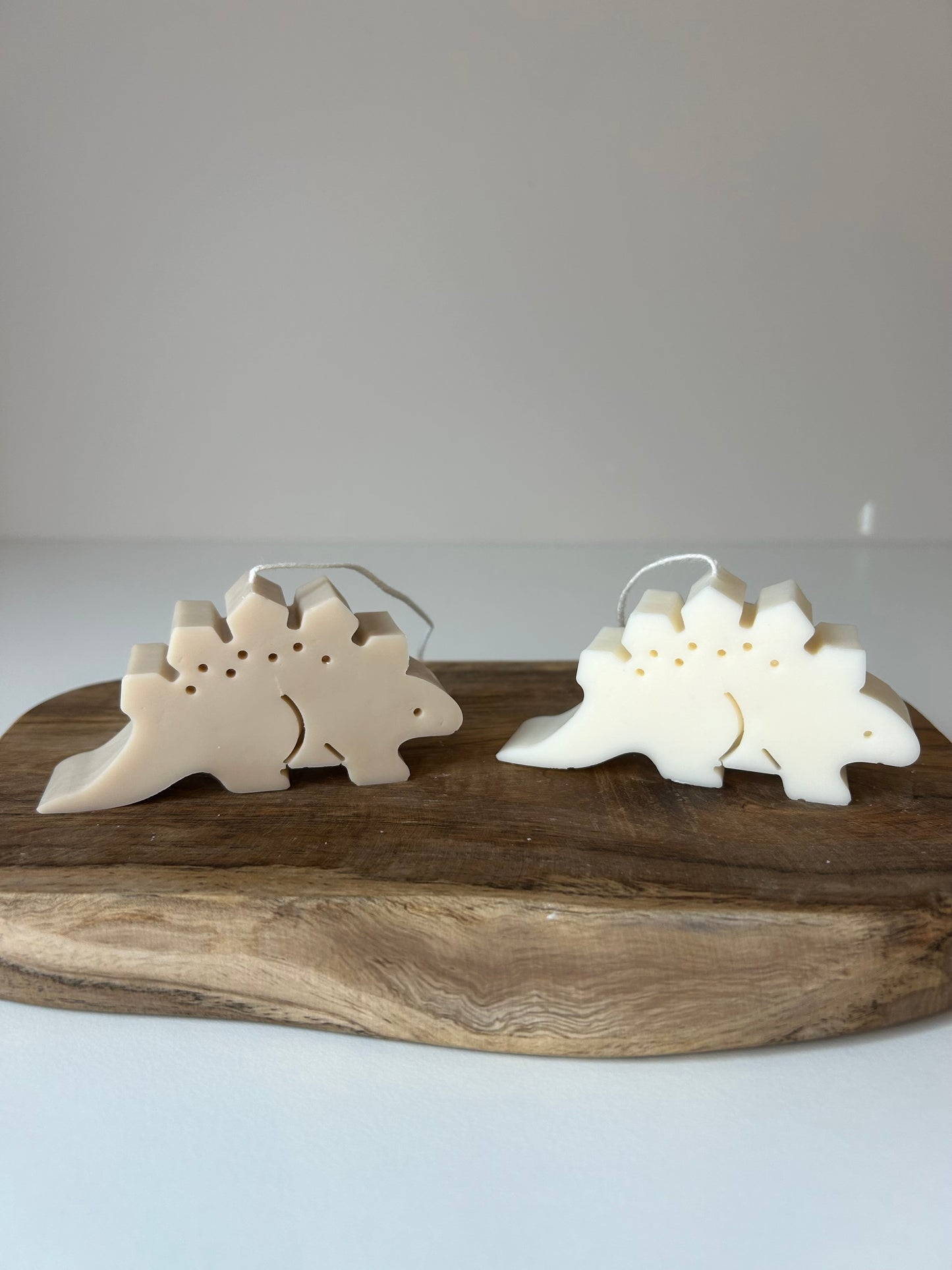 Stekel dino kaars - Stegosaurus candle