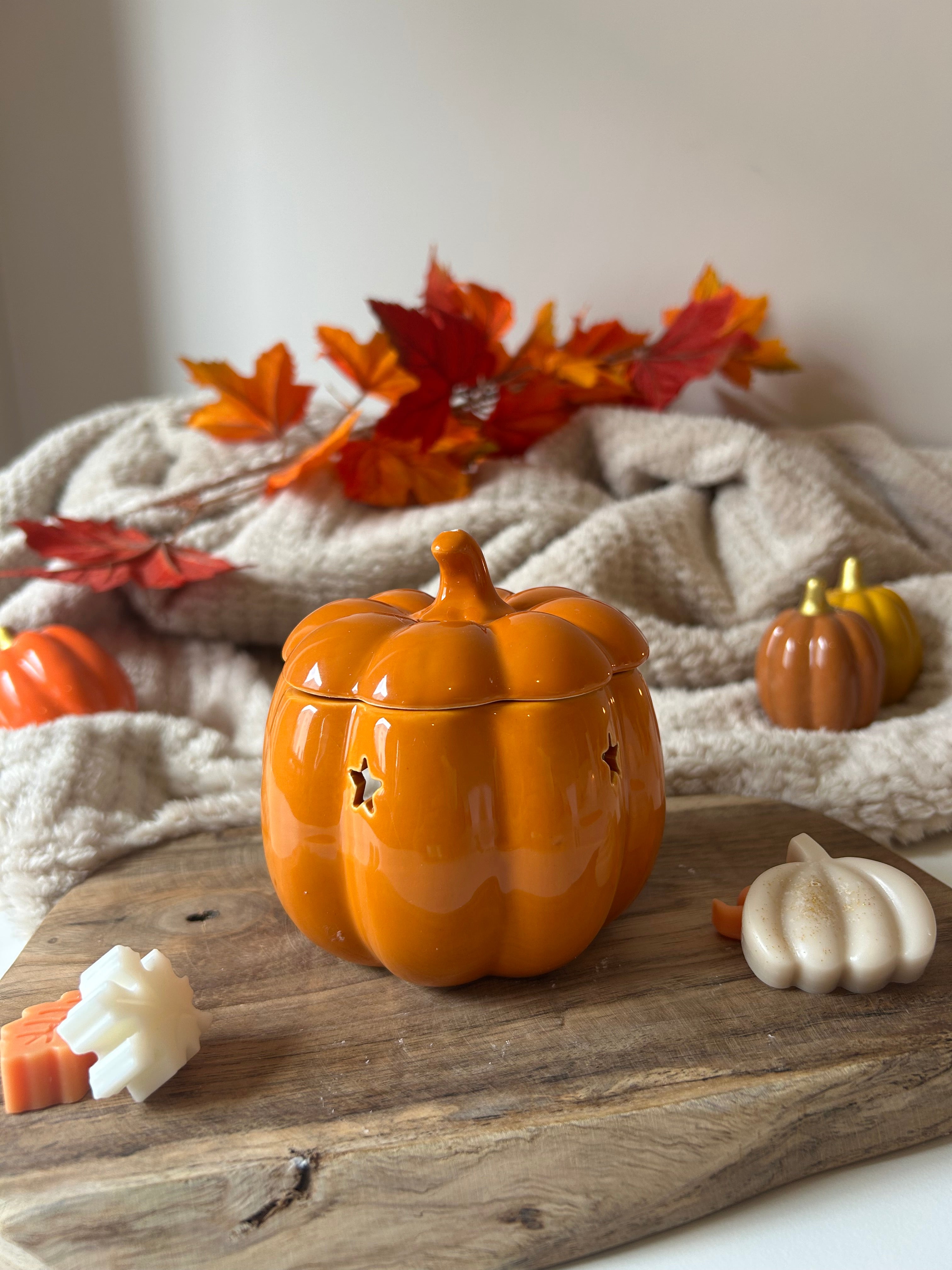 Oranje pompoen wax brander 