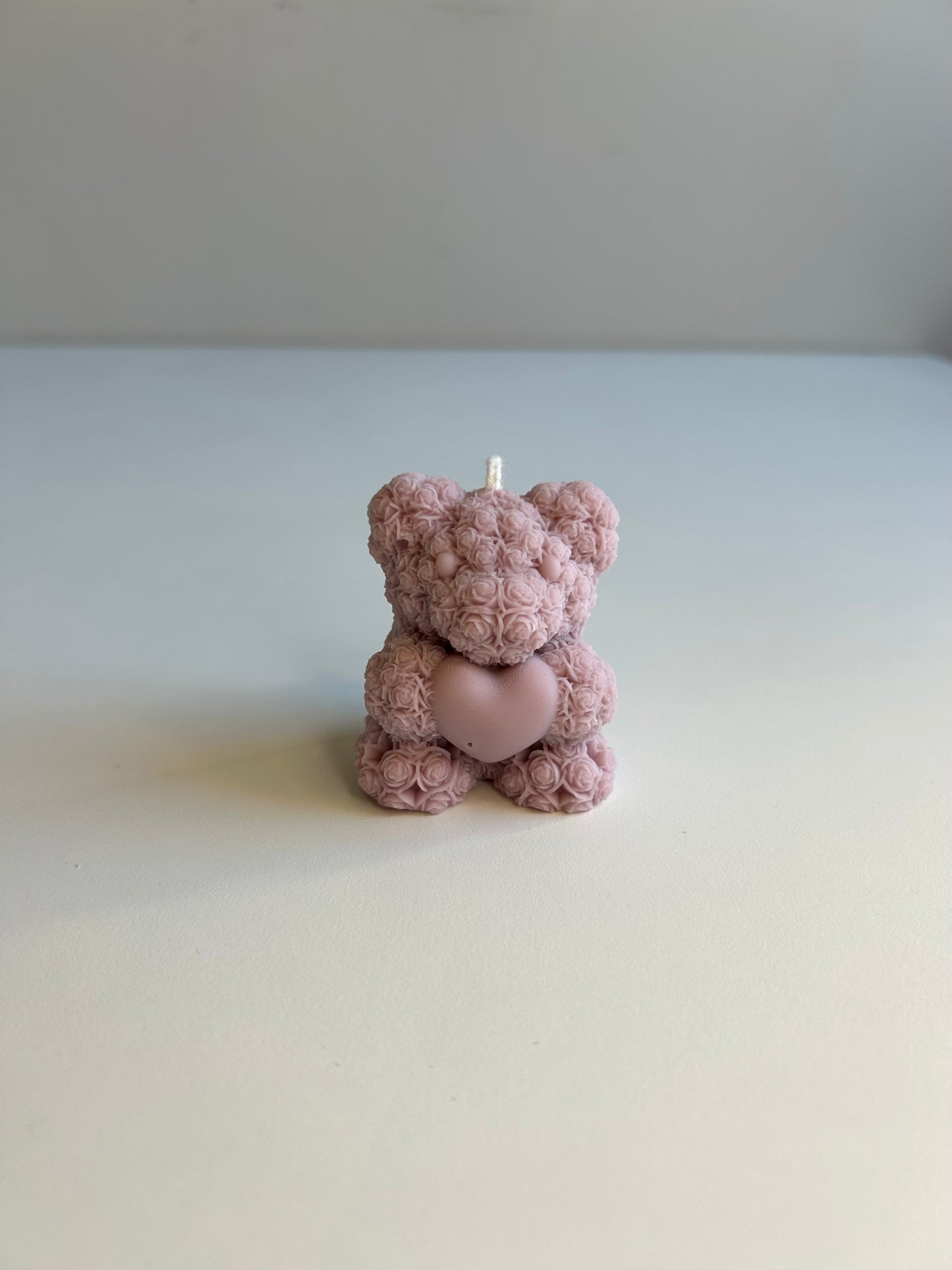 Beer kaars met hartje - Rose teddy candle with heart