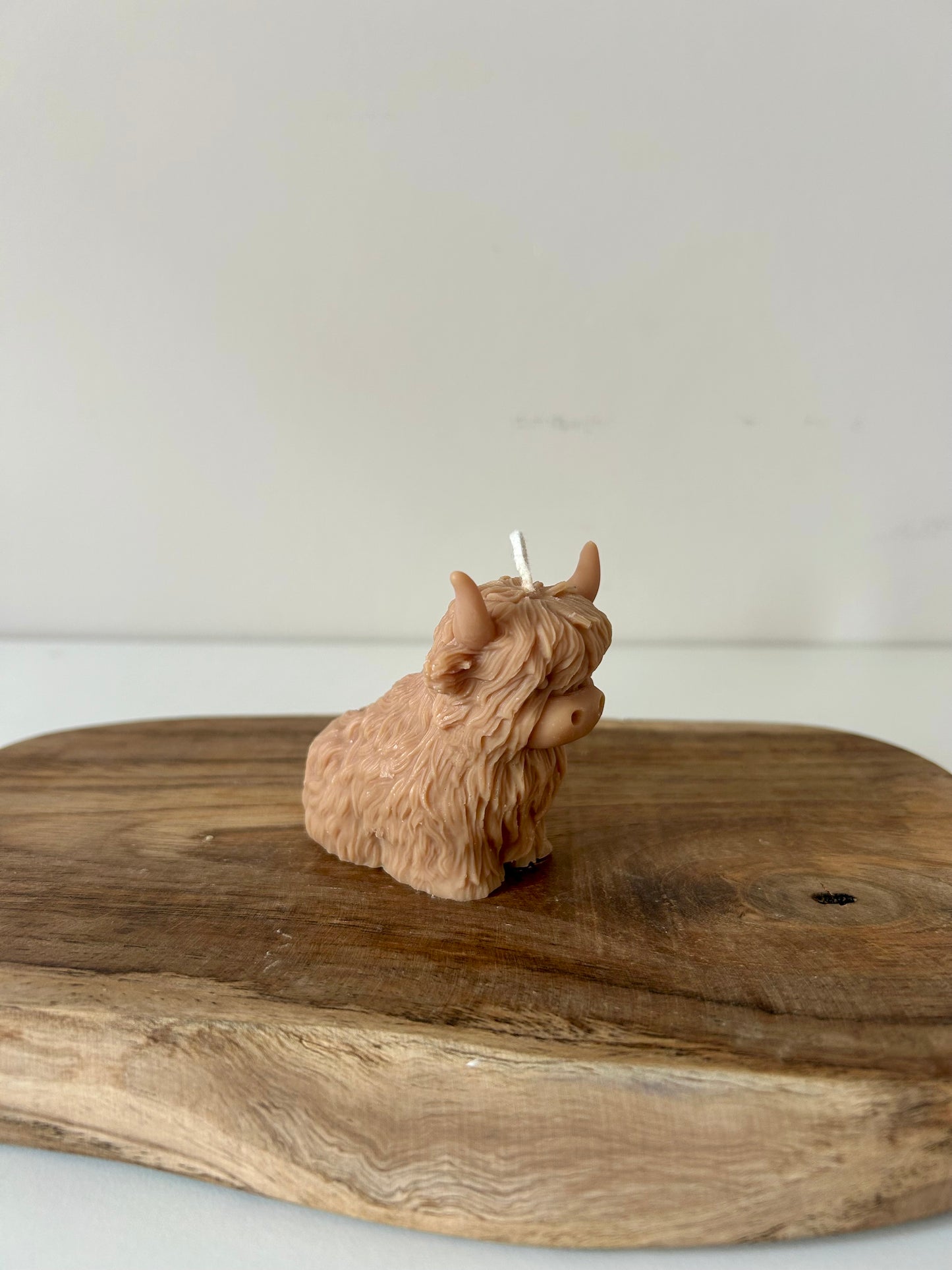 Highland cow candle 