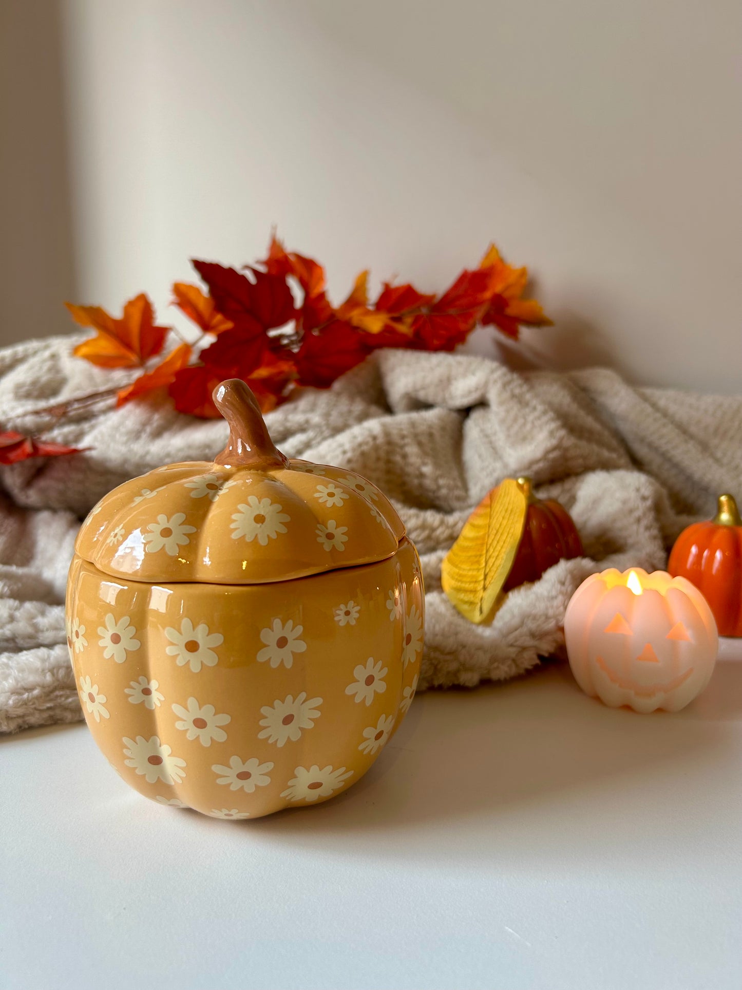 Pumpkin wax burner 