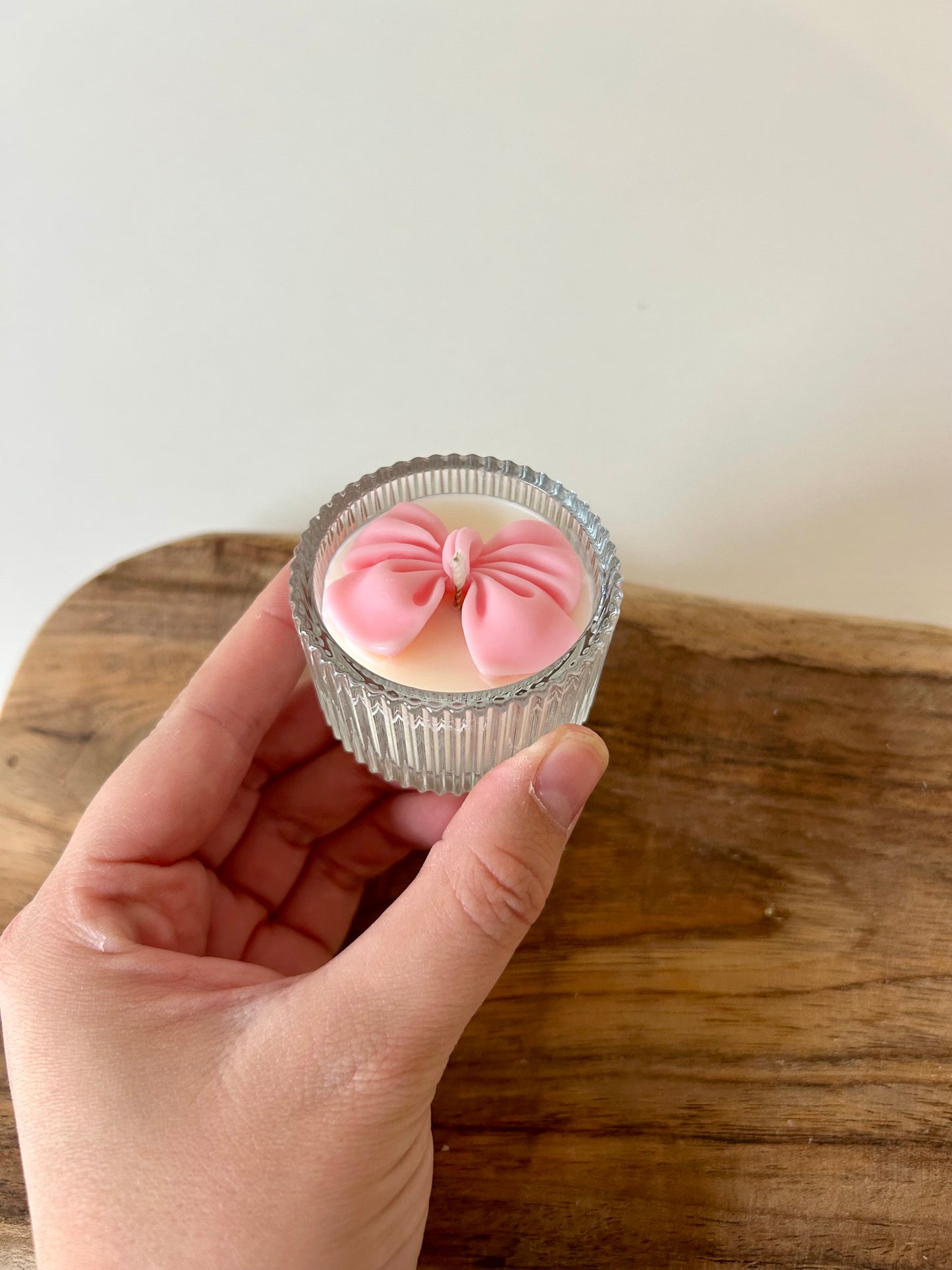 Strikjes kaars in glas - Bow candle